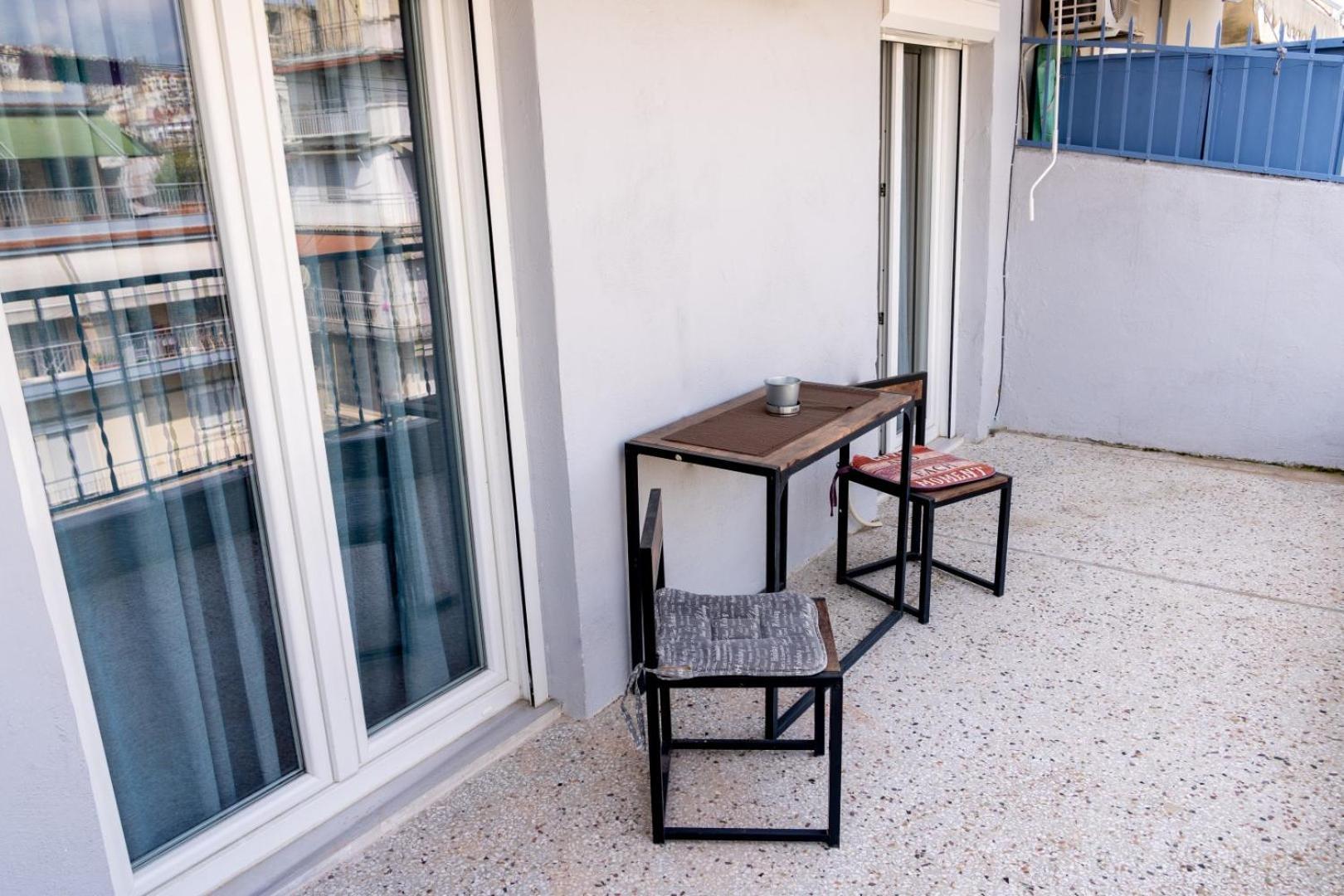 Kosmos Service Apartment Near Turkish Consulat And Saint Dimitrious Church With Additional Cost Parking Thessaloniki Exterior photo