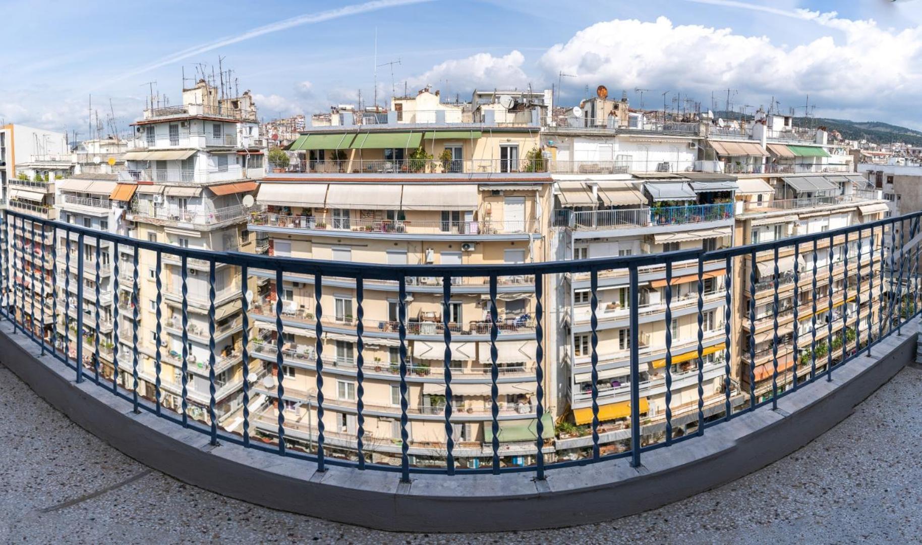Kosmos Service Apartment Near Turkish Consulat And Saint Dimitrious Church With Additional Cost Parking Thessaloniki Exterior photo